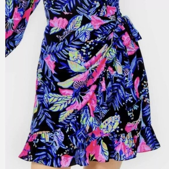 Lilly Pulitzer Lila Dress Long Sleeve Dress in Onyx Earned Stripes - Picture 2 of 15